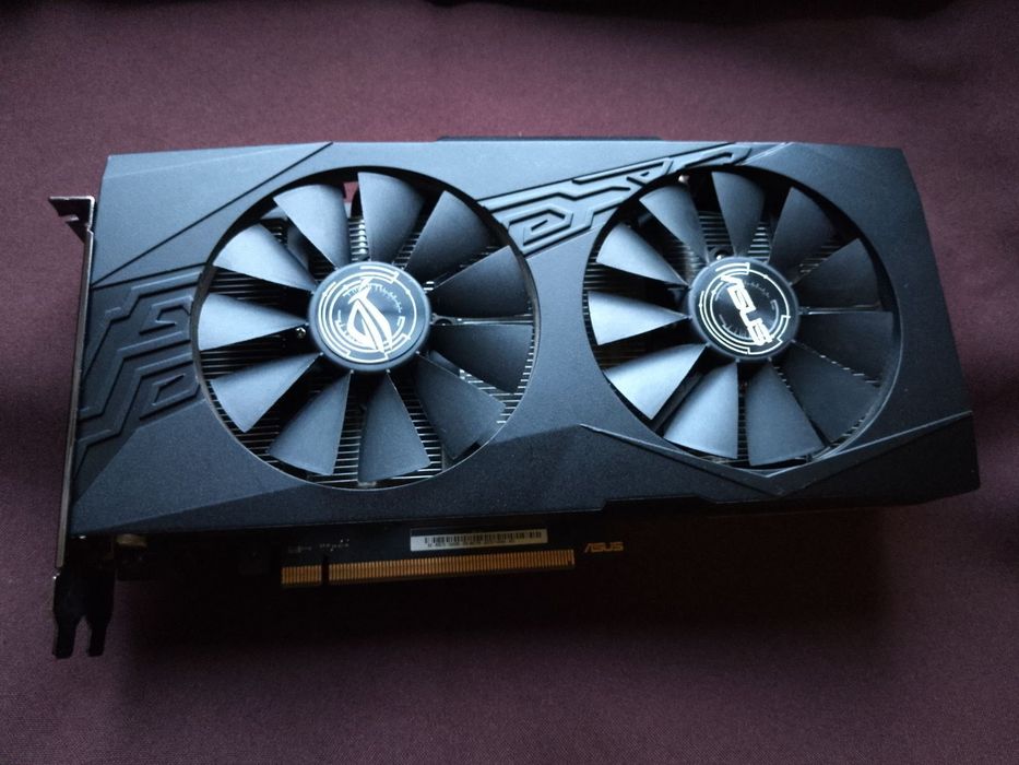 Видеокарта AMD RX 570 ASUS