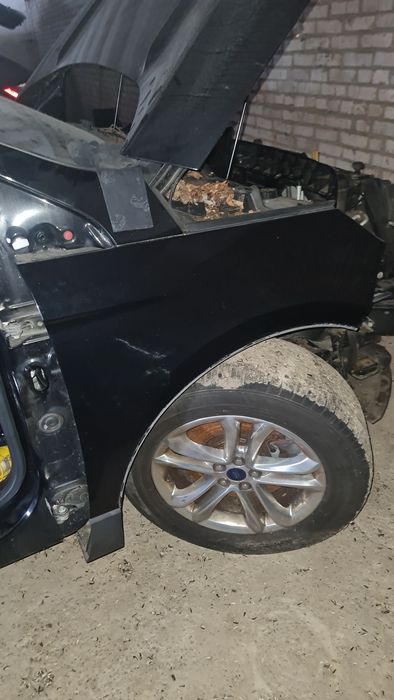 Крило Ford Edge R/L 2015-2024