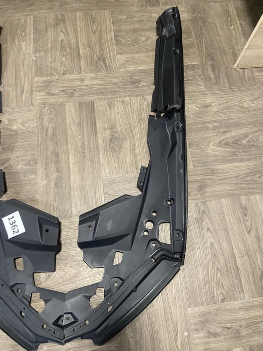 Накладка на крило bmw g05 g06 захист крило фара bmw g06 g05