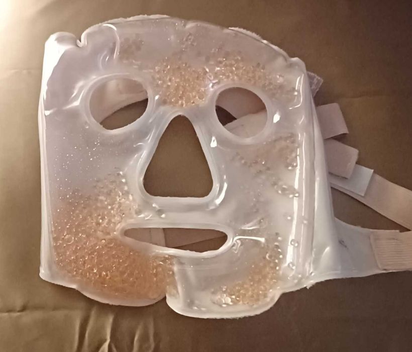 Máscara facial térmica efeito frio ou calor