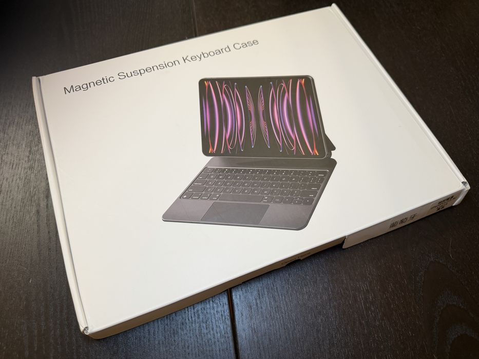 Capa Teclado Magnética iPad Pro 12.9 / Air 13