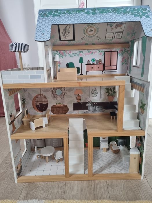 Domek dla lalek drewniany podświetlany duży