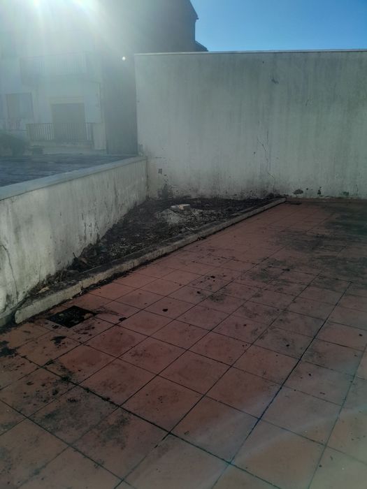 Faço cargas de emtulho madeiras pladur papelão moveis