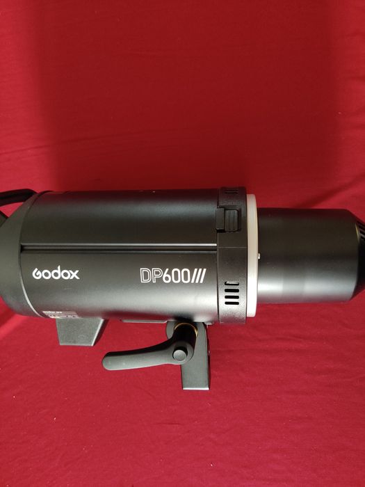 Flash Godox 600w iii