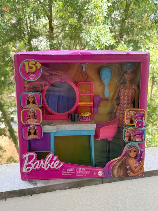 Barbie cabeleireira