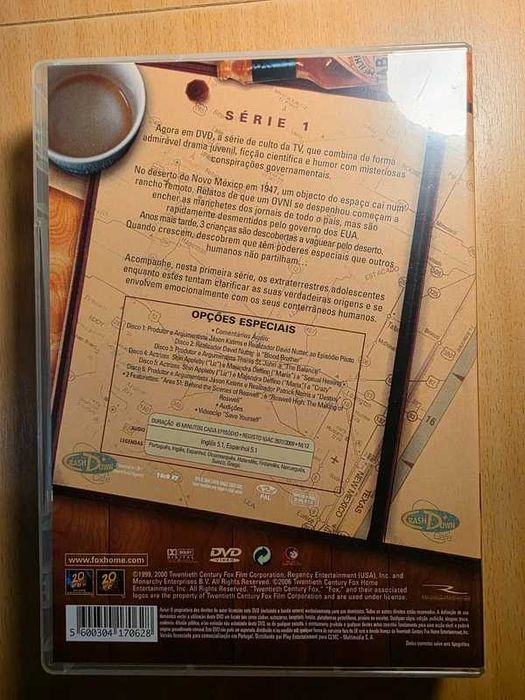 Primeira temporada da série "Roswell" em DVD