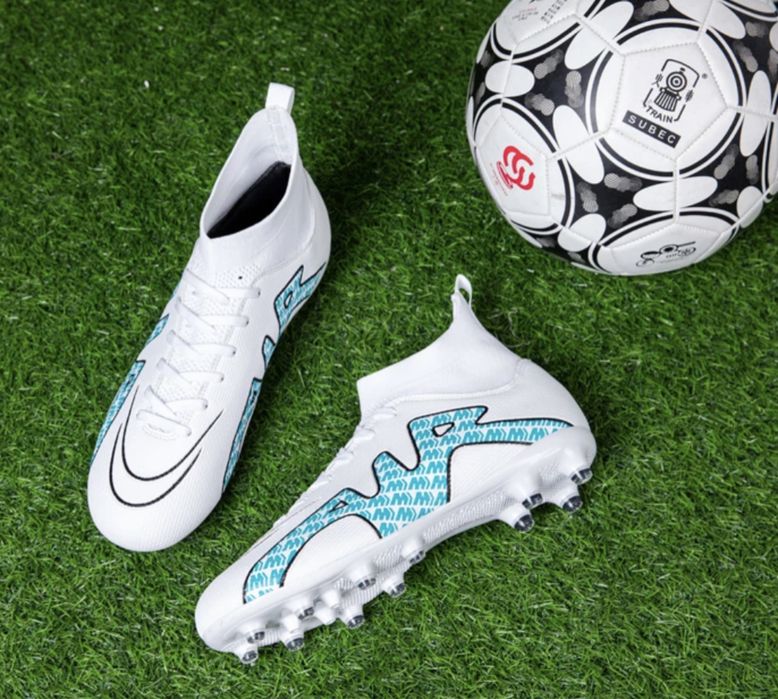 Buty piłkarskie korki lanki skarpeta futbolówki orlik