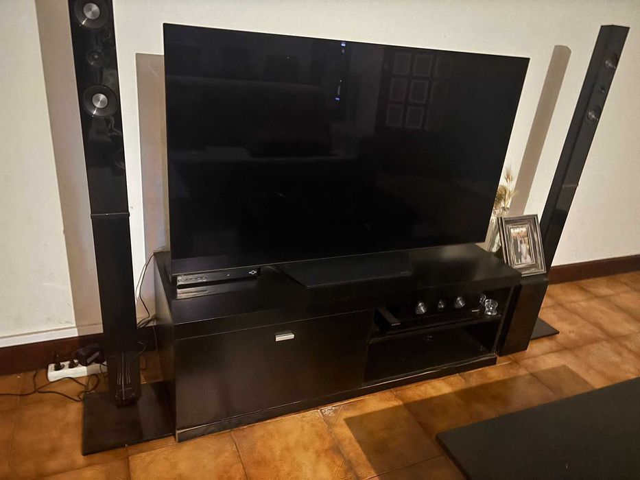 mobilário de sala c/ cadeiras