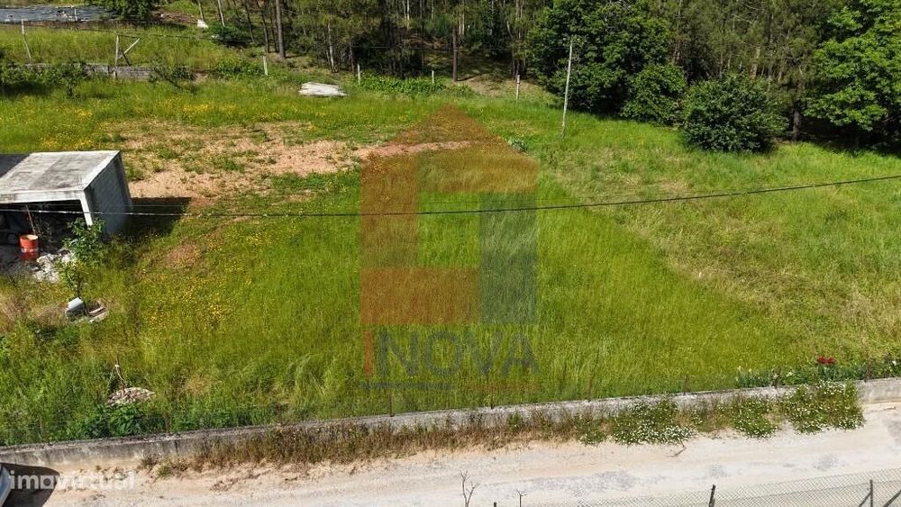 Plot of Land with Approved Project, Cervães