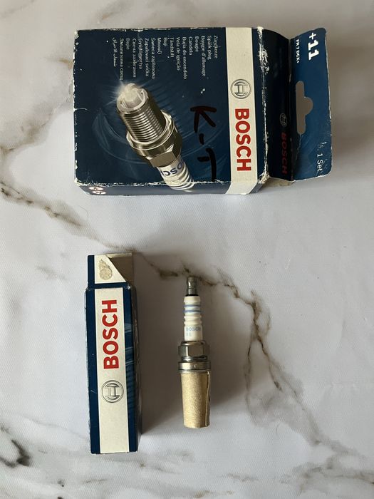 Пропоную нові свічки запалювання Bosch FR7 DCX+