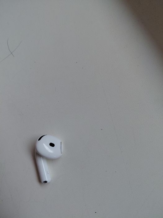 Наушник  AirPods 4 left original