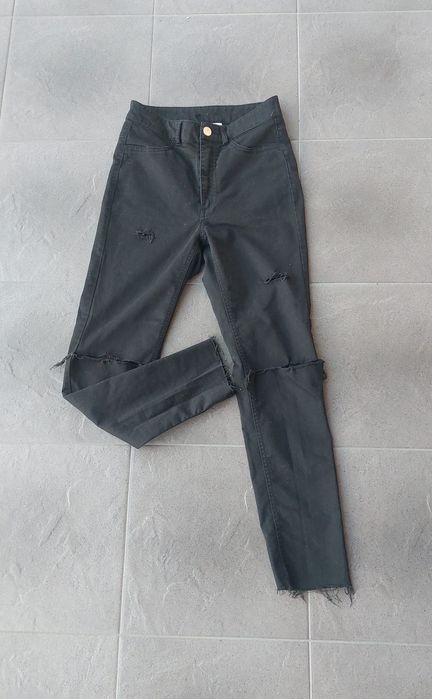 Spodnie jeansowe wysoki stan dziury dopasowane S 36 H&M