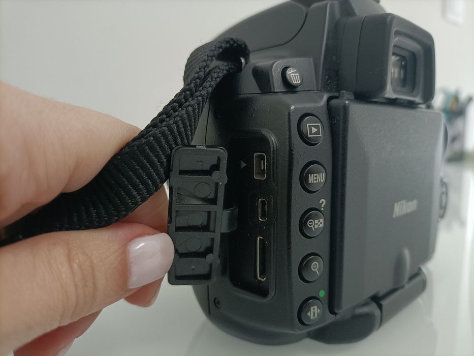 Nikon D5000 + Lente 18-55mm VR | Kit Completo