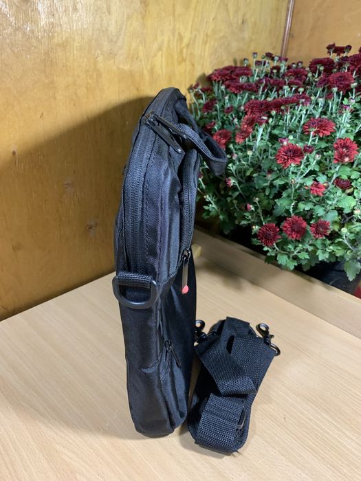 Сумка портфель чорна для ноутбука на 15.6 дюймів 40*30*4*