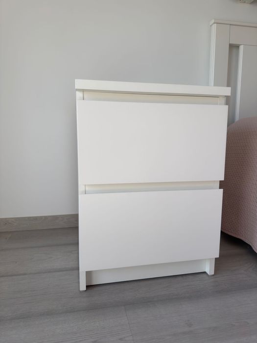 Cabeceira de cama como nova