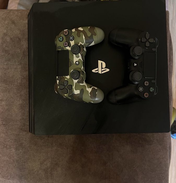 Консоль Sony PlayStation 4 Pro CUH-72xx 1 TB Black Б/В