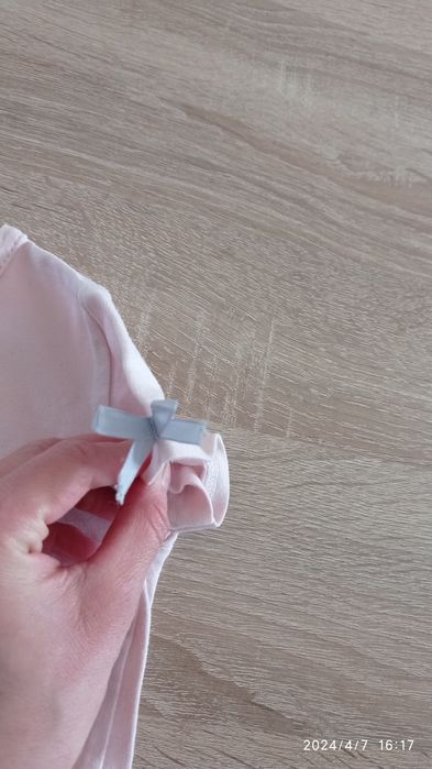 Śliczna sukienka dla dziewczynki r 86