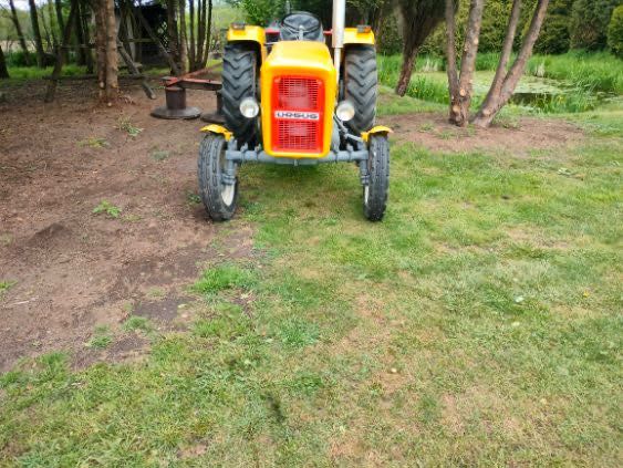 Ciągnik  Ursus c 355