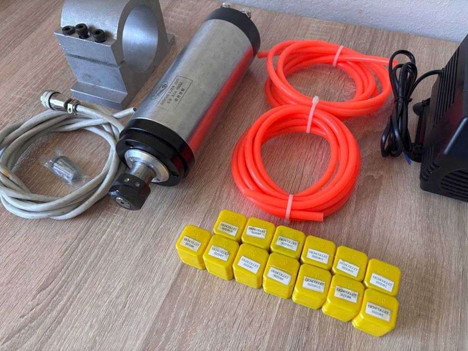 Комплект ЧПК: Шпиндель 2.2 кВт (80 мм, ER20, 220V) + Помпа + Кронштейн + Цанги + Кабель