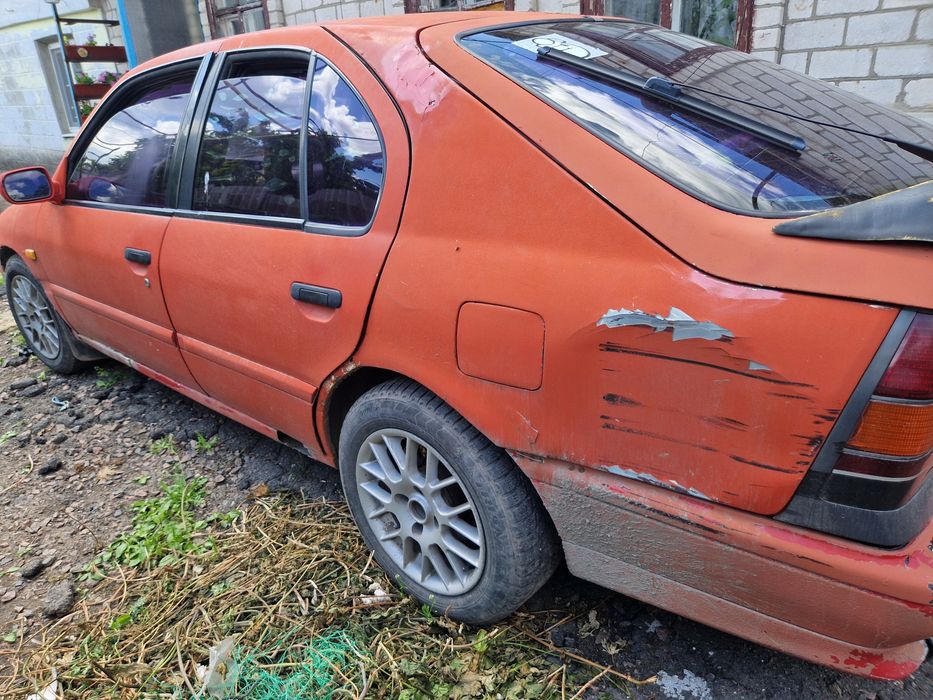 Nissan Primera p10