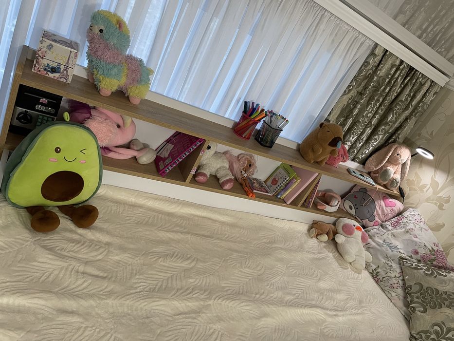 Двохярусне ліжко