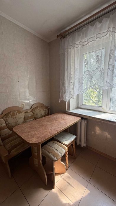 Продаж 2 кім.квартири на Пр.Миру, Площа Перемоги