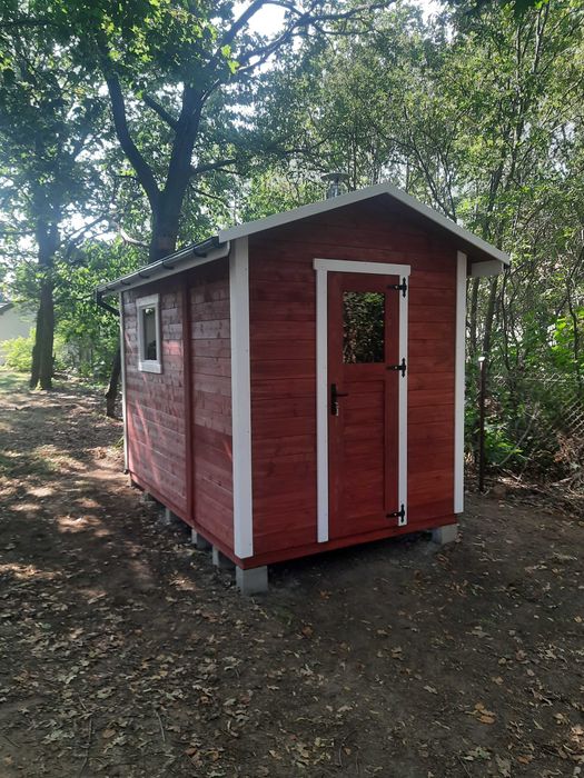 Sauna ogrodowa z przedsionkiem