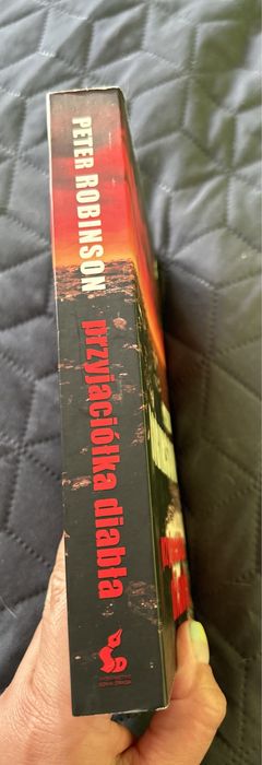 Przyjaciółka diabła / Peter Robinson