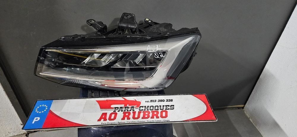 Farol esq para audi Q2