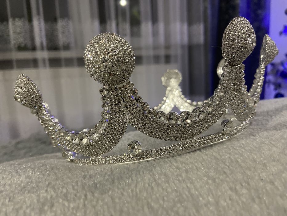 Весільна корона ідеальна бомбічна