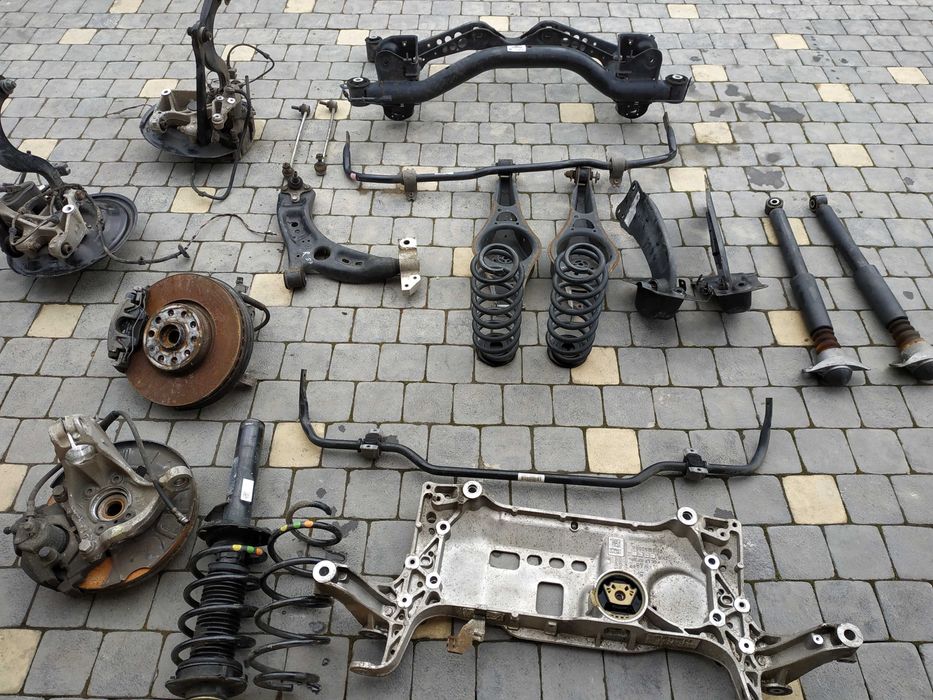 Підвіска важіль ричаг балка задня Vw Passat B7 передній стабілізатор