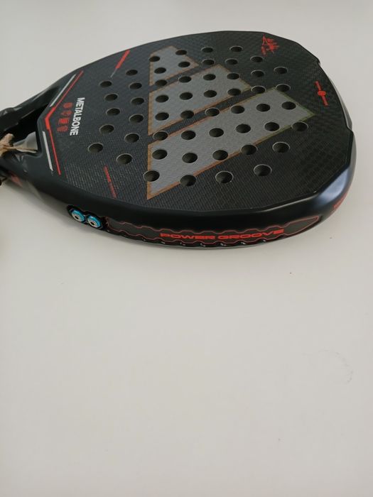 Adidas metalbone 2026