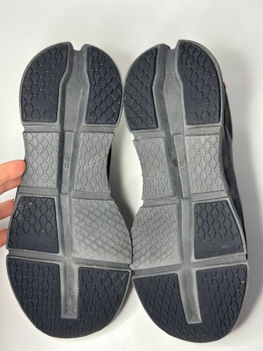 Кросівки — On Running (Cloud)