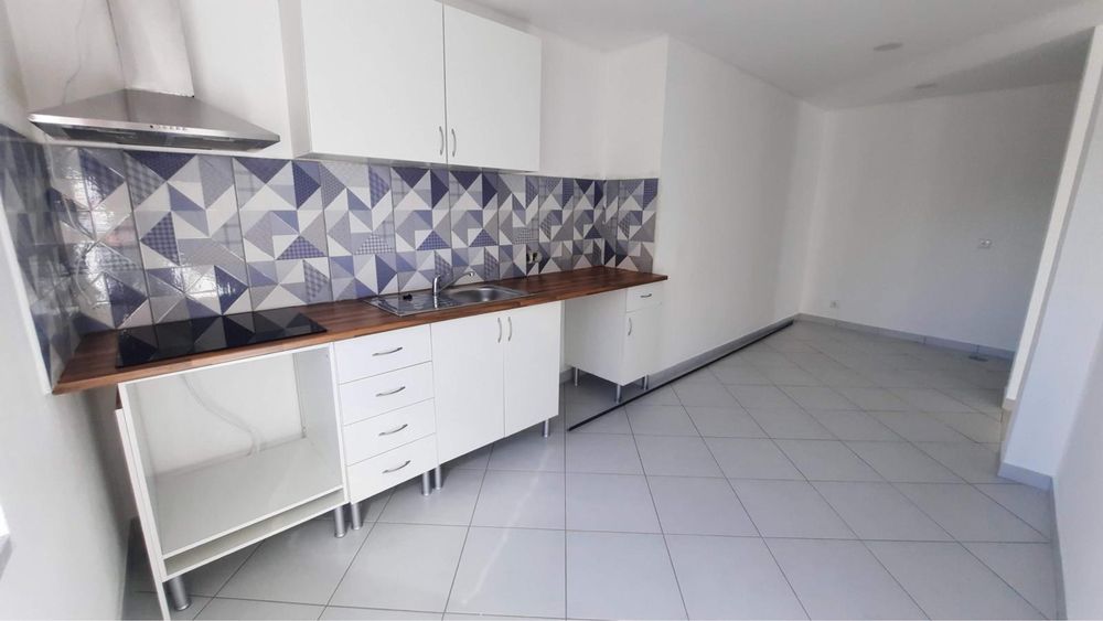 Apartamento T2 semi-mobilado