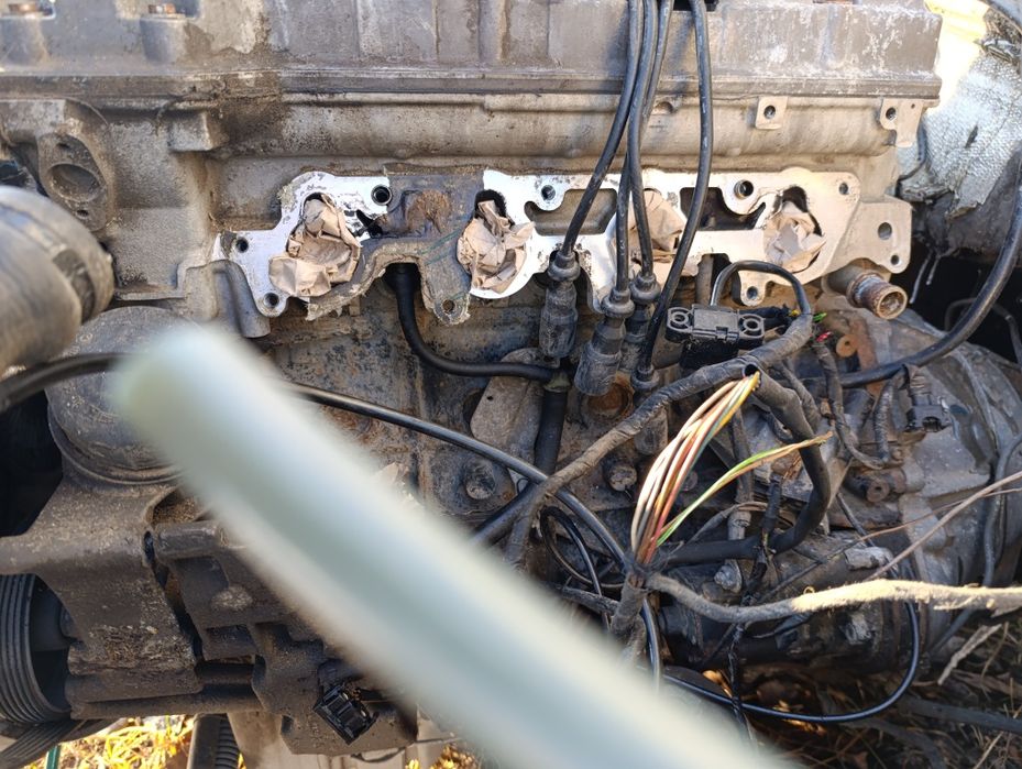 Двигун 2.0 ,на 124