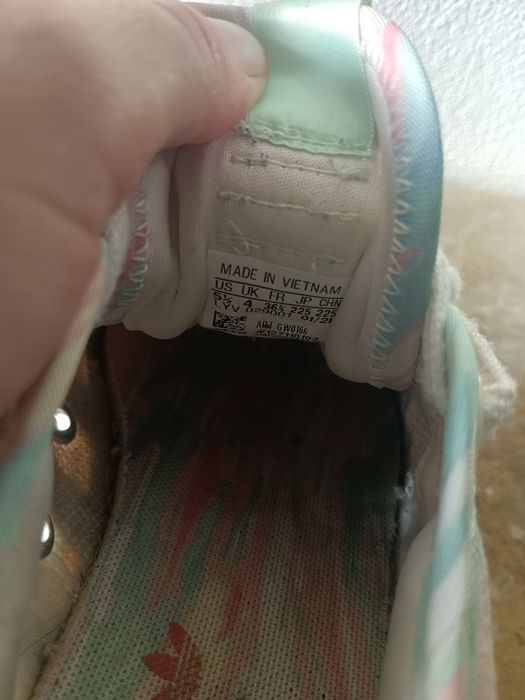 Tênis Adidas plataforma Nizza