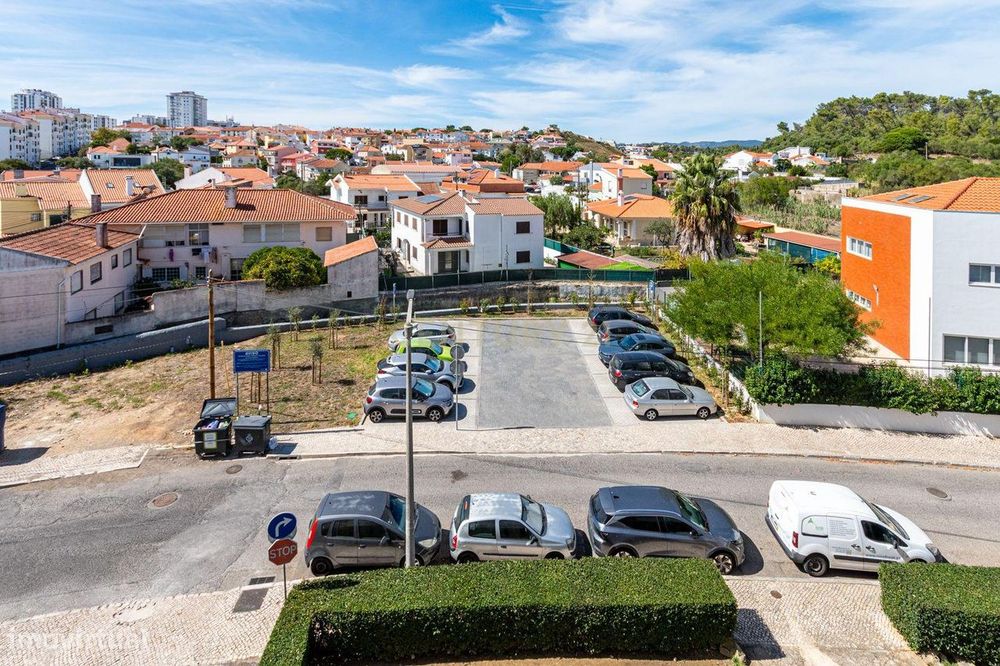 Apartamento T1 | 3 frentes | Remodelado