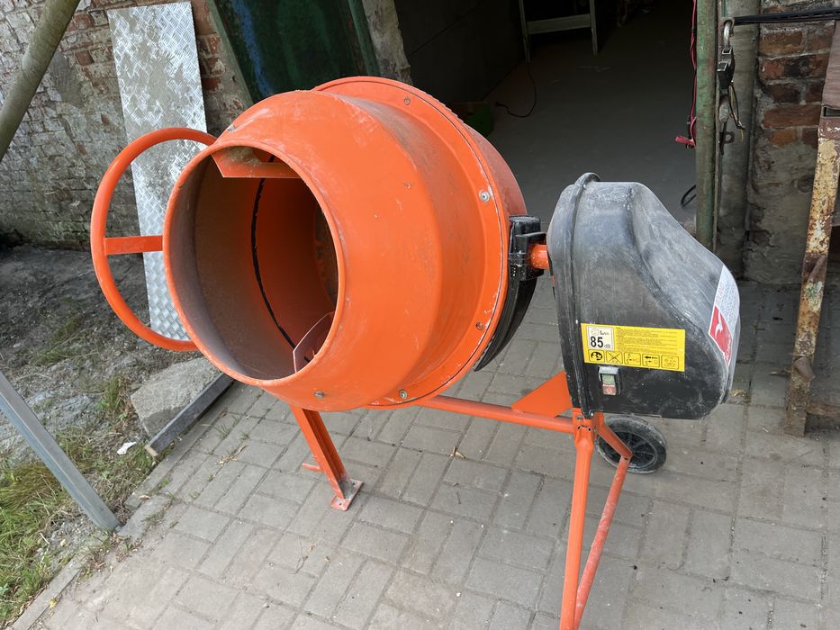 Betoniarka expert 130 k mu156 130/100dm3 0,7 kw 230v