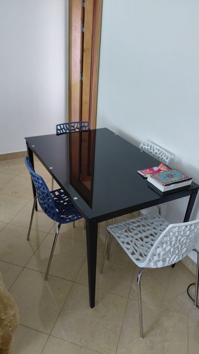 Conjunto Mesa + cadeiras
