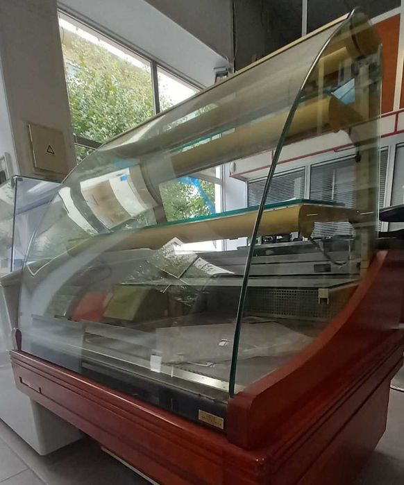 Vitrine de Exposição Jordão