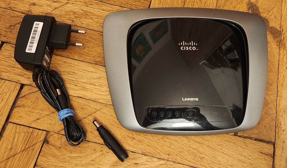 Роутер Linksys WRT160N V3