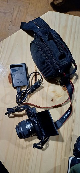Camara fotográfica mirrorless Canon EOS M100