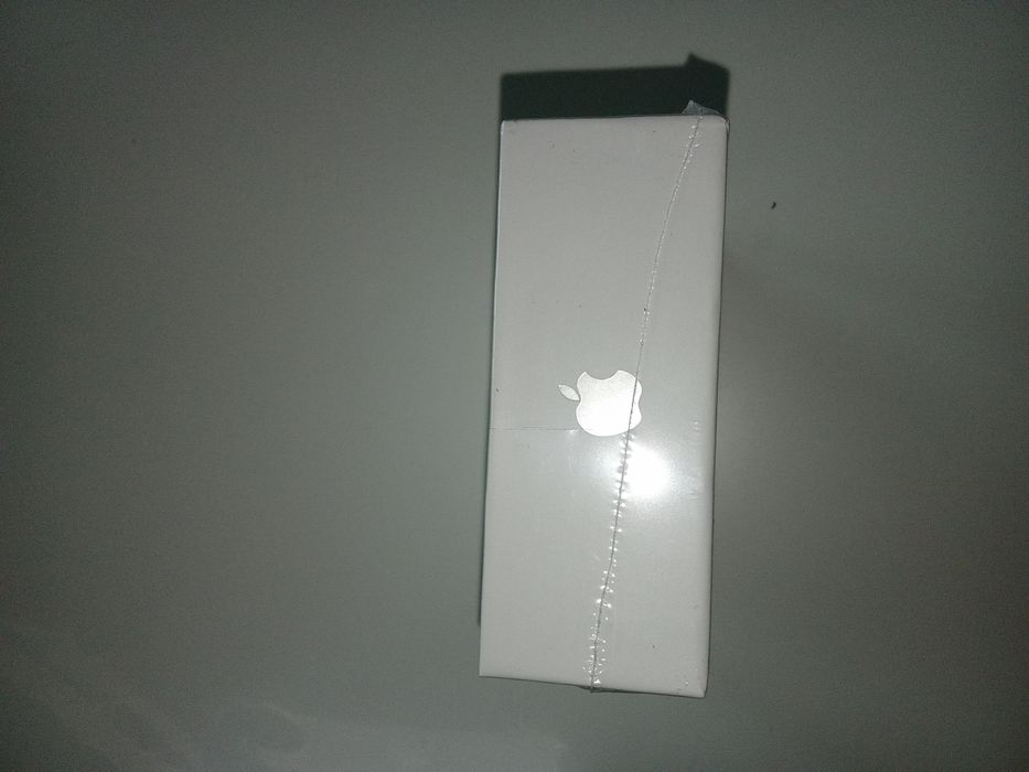 Airpods 4 cancelamento ruído