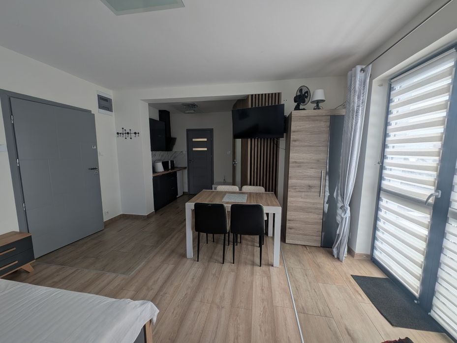Apartamenty Pokoje w ofercie również domek