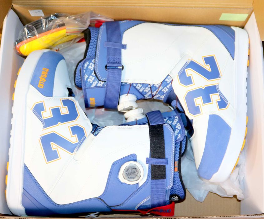 nowe buty snowboardowe THIRTY TWO  LASHED XLT DB 25, 28cm