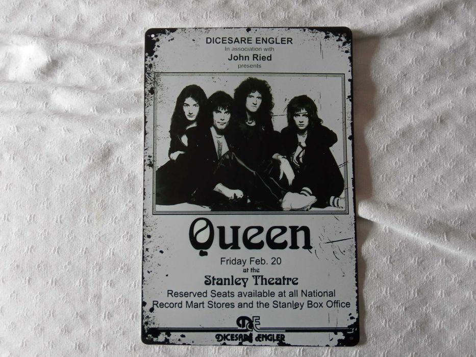 Placas Decorativas em Metal - Queen/Guns N Roses