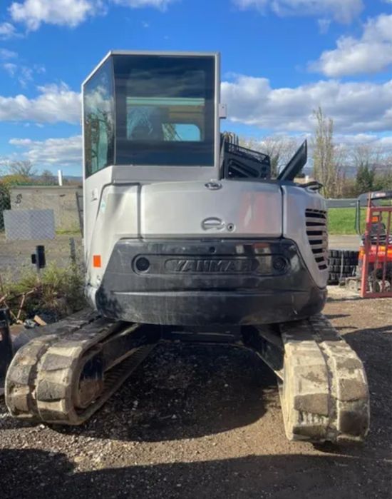 Mini giratoria yanmar