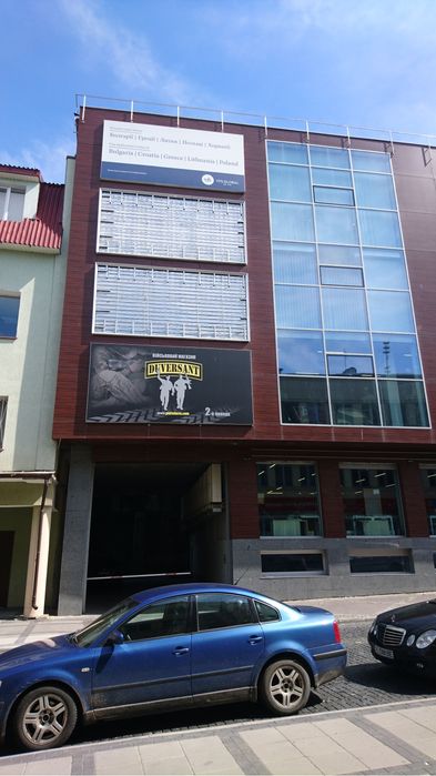 Оренда торгових та офісних приміщень, центр, Луцьк, вул. Кривий Вал 31