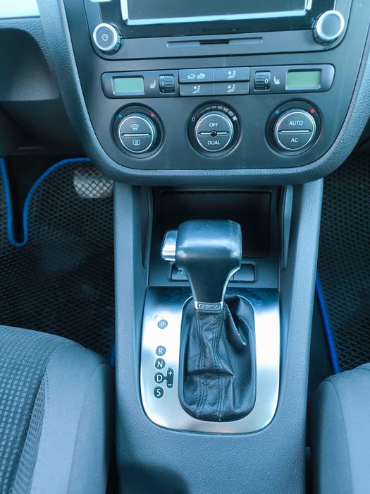 Volkswagen Golf 5 2.0 дизель, автомат