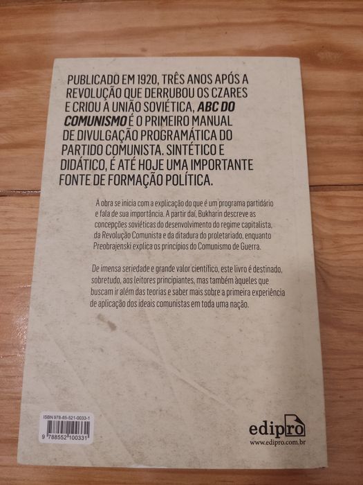 Livro "ABC do Comunismo", de Nikolai Bukharin